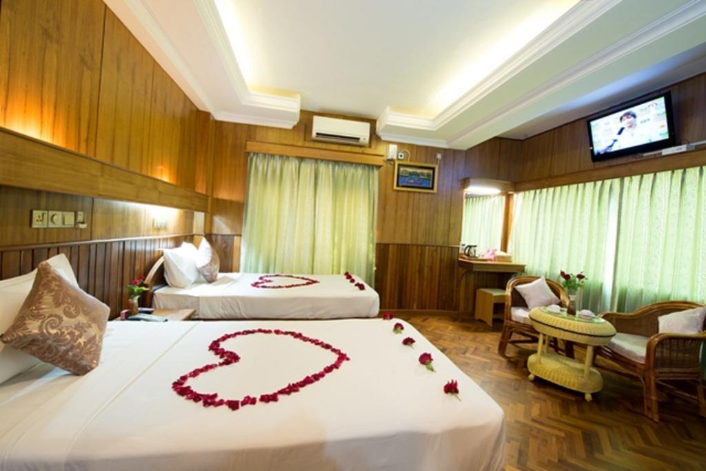 The Hotel Emperor Mandalay Ngoại thất bức ảnh